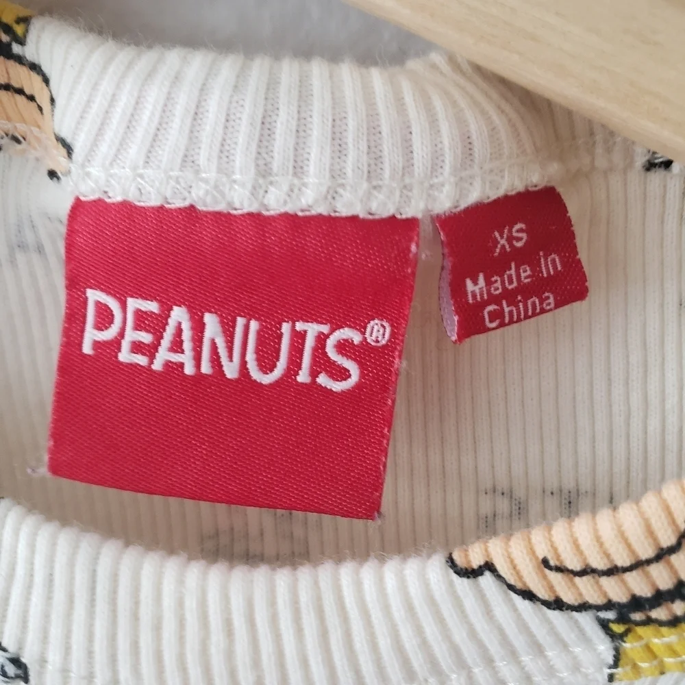 Peanuts girls snoopy print rib tee size XS